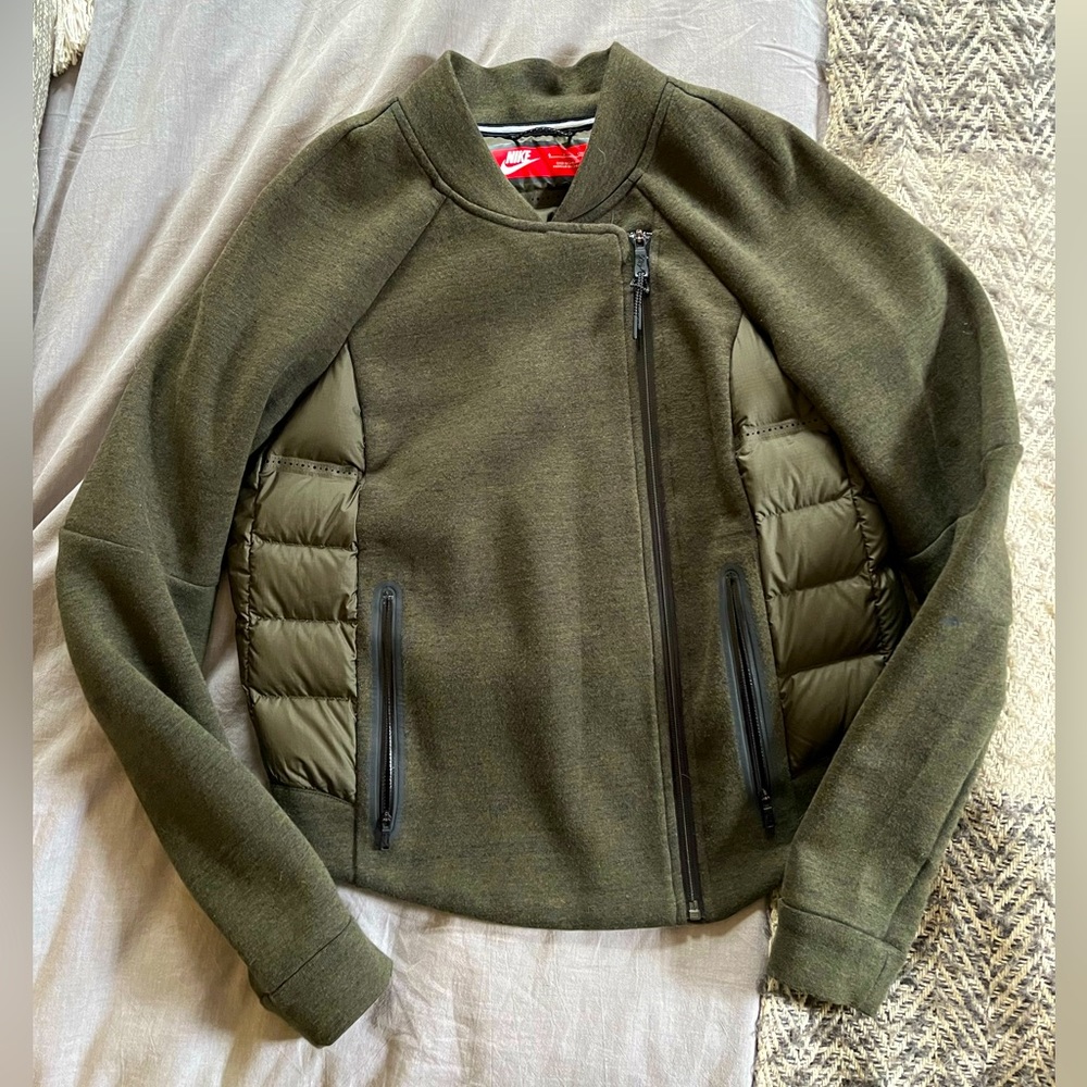 Nike Aeroloft Bomber Jacket